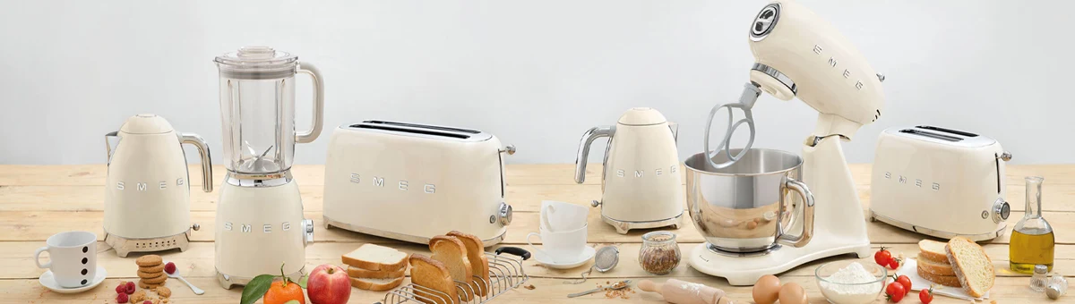 smeg-small-appliances-cover Smeg toster TSF03CREU