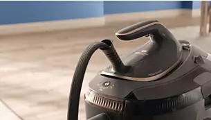 vrs_66cc384cf4259339a3aba731592db13370e32e50_1765121481665 PHILIPS parna stanica PSG8300/80 sa PHILIPS Daskom za peglanje GC221/98