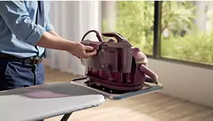 vrs_d047e02e7d1a3b9c7caedc459be393b854b2181a_1765121481665 PHILIPS parna stanica PSG8300/80 sa PHILIPS Daskom za peglanje GC221/98